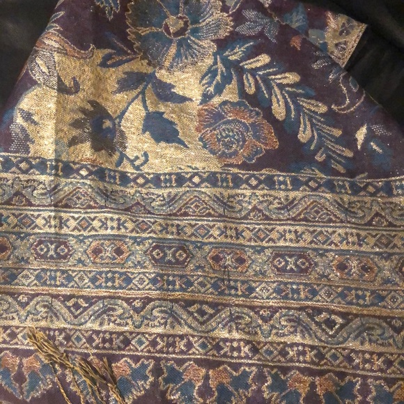 Purple Pashmina - Picture 8 of 8